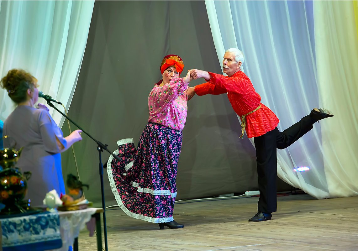 Танцуют пожилые - Валентин Кузьмин