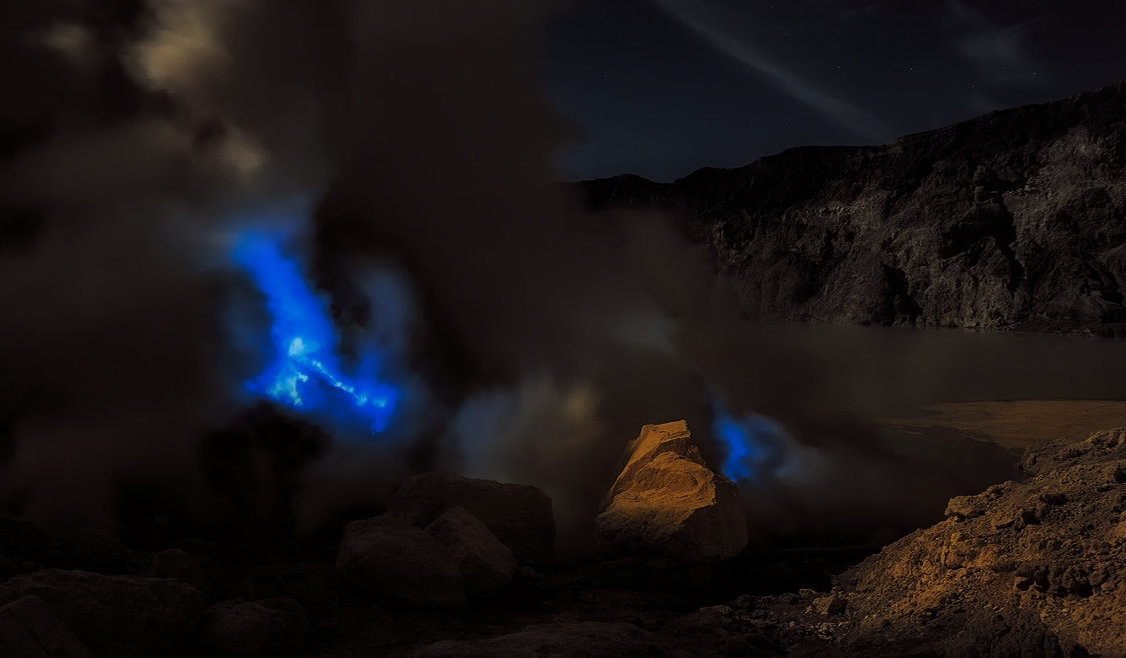 Кава Иджен(о.Ява,Индонезия) — единственный в мире вулкан с синей лавой ! - Александр Вивчарик