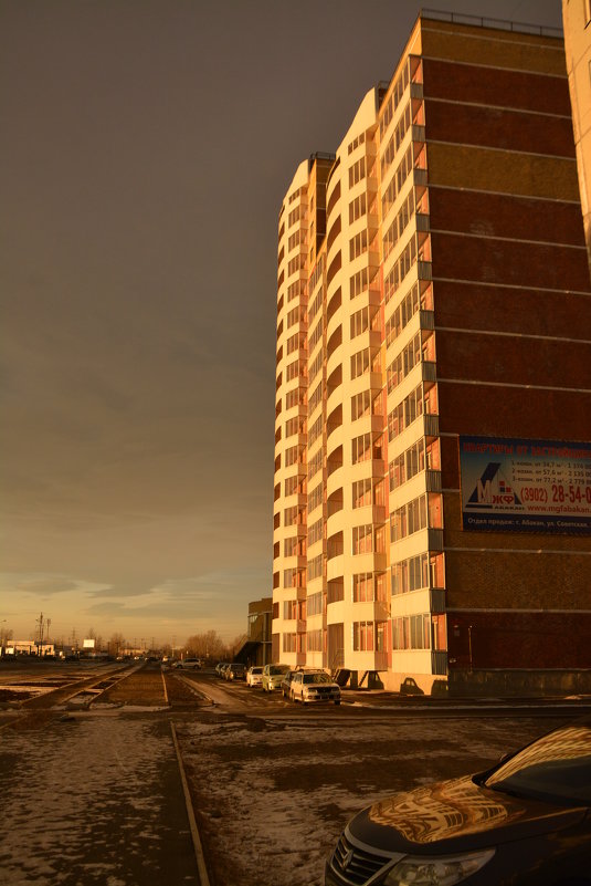 Вечер в городе - юрий Амосов