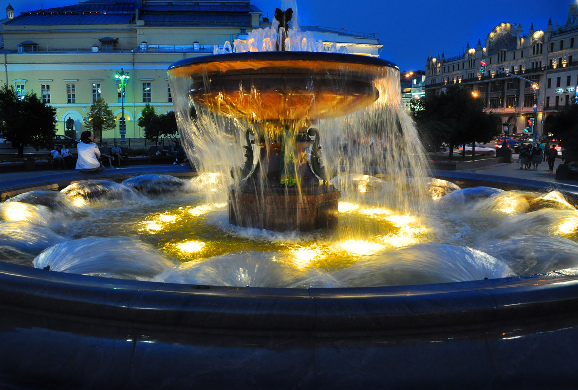 фонтан у Большого театра - Светлана .