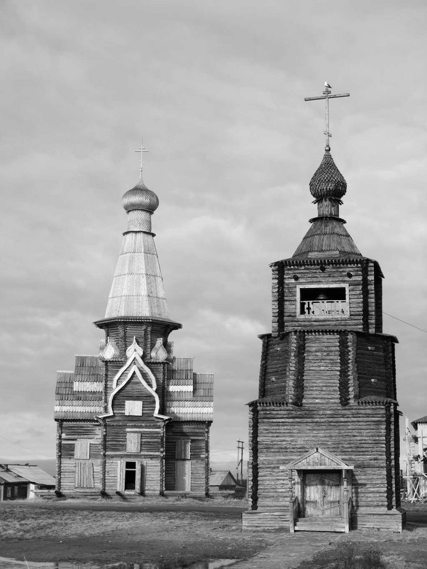 Успенская церковь с колокольней в селе Варзуга - Ал Дэ