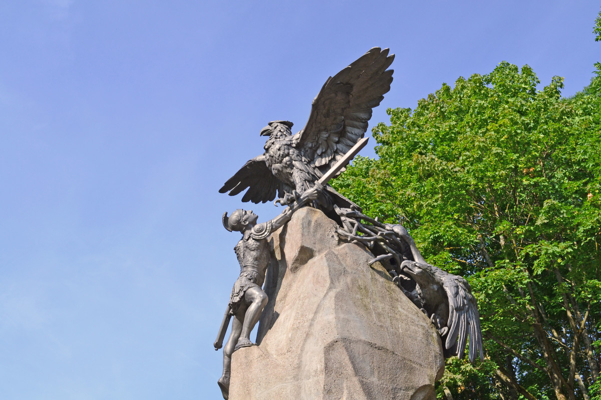 Памятник защитникам Смоленска 1812 г - Маргарита Королева