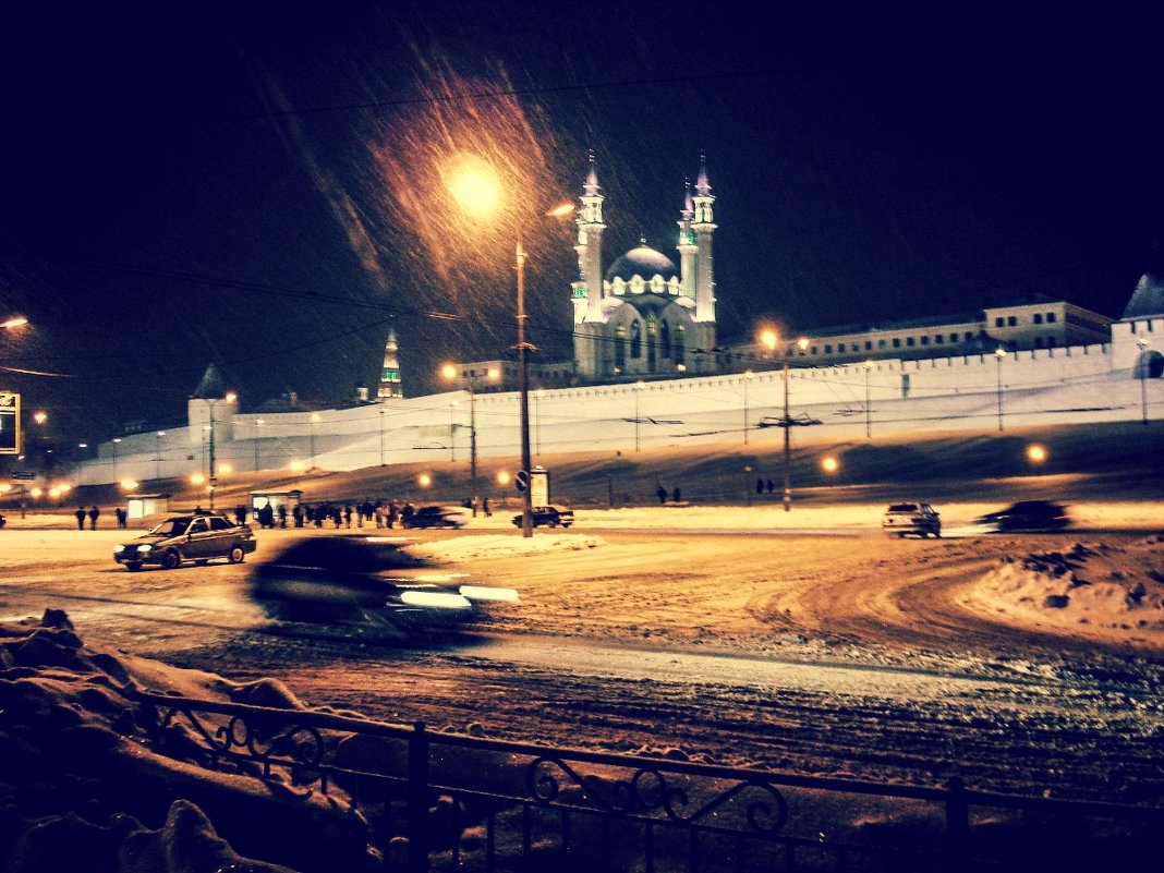 Снежный буран казанской зимней ночью - Андрей Головкин