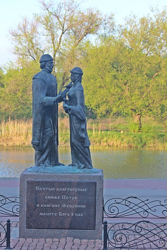 Памятник  любви  и  верности ! - Виталий Селиванов 