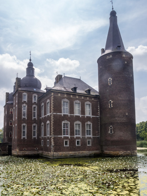 Замок Хунсбурк,  Голландия, - Witalij Loewin