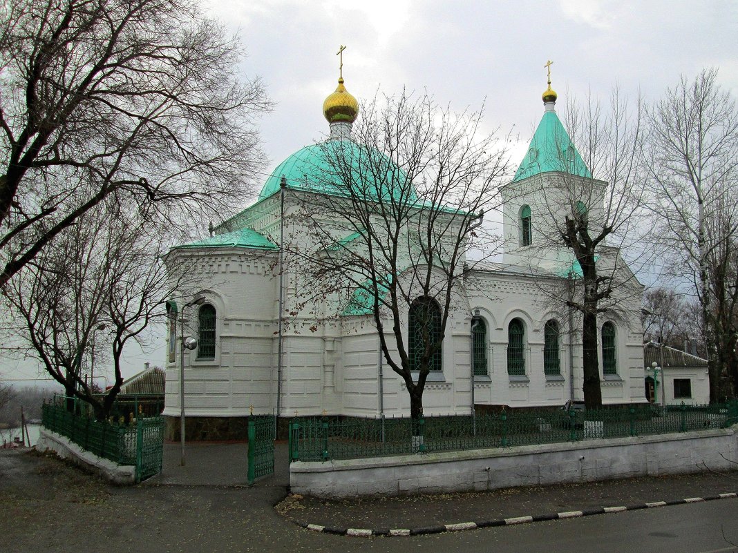 Город Аксай. Свято-Одигитриевский храм - Татьяна Смоляниченко