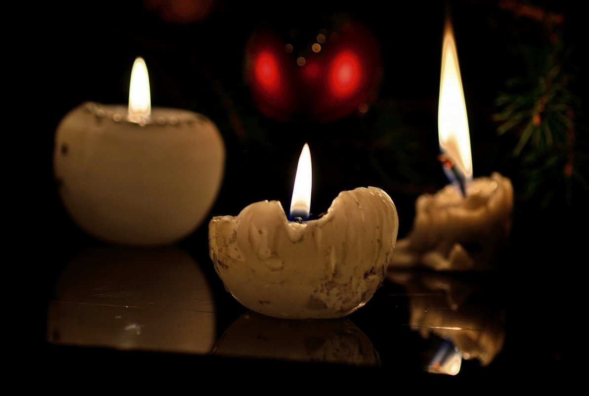 Evening, candles, New Year... - Юрий Анипов 