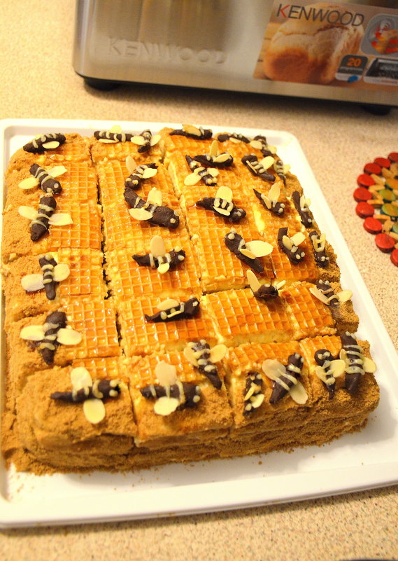 Торт медовик с пчелками. - Оля Богданович