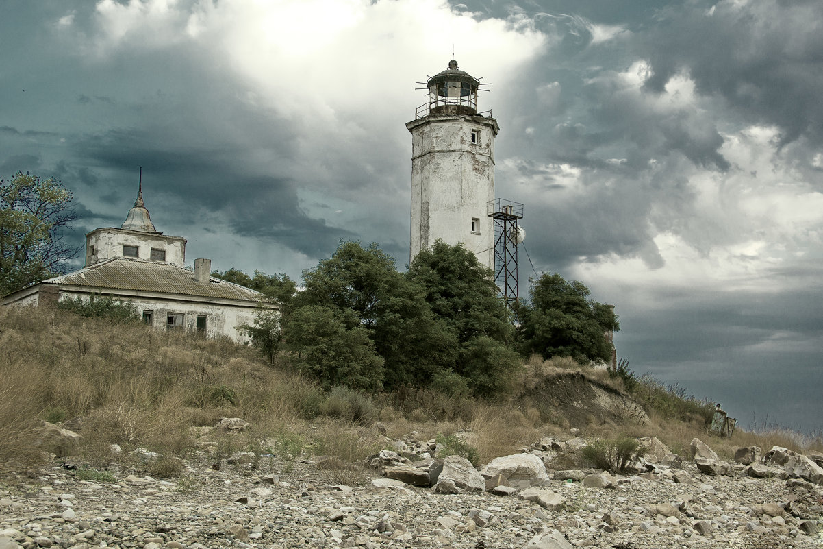 брошенный маяк - Oksana Verkhoglyad