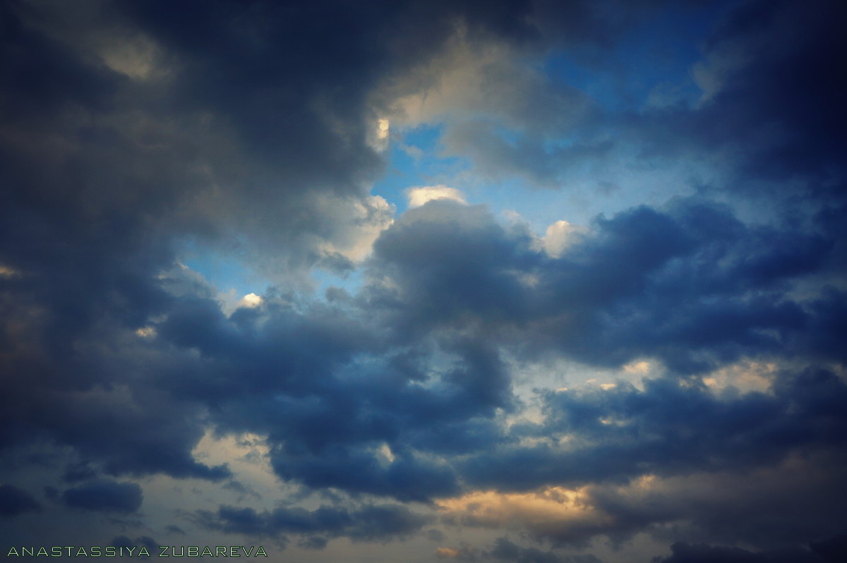 Небо, облака - Анастасия Зубарева