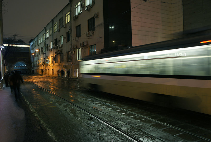 вечерний трамвай - Тарас Золотько