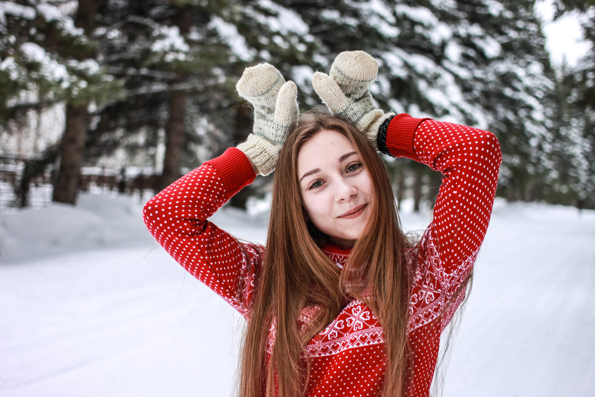 Девушка в свитере - Екатерина Потапова