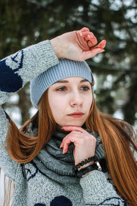 Зимний портрет девушки - Екатерина Потапова