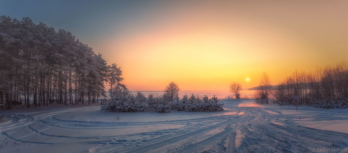 Панорама морозного вечера - Aleksei Malygin 