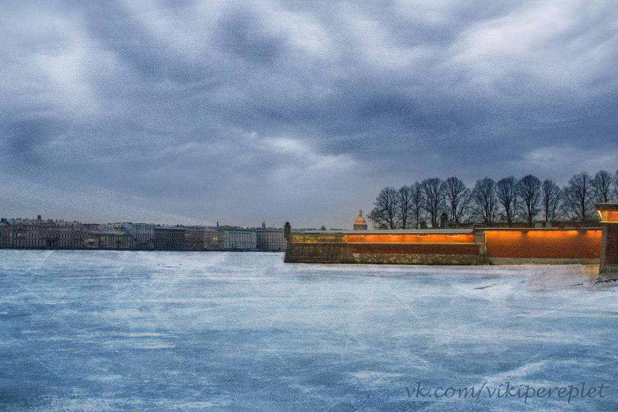 Морозный вечер у Петропавловской крепости - Виктория Маринченко