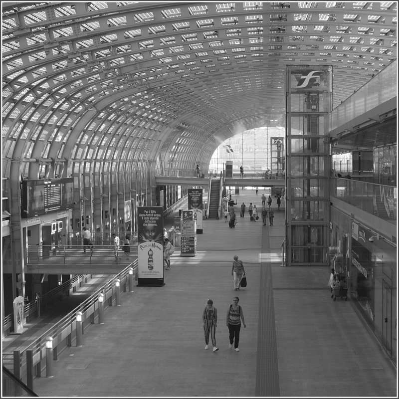 Torino. Porta Susa. - Николай Панов