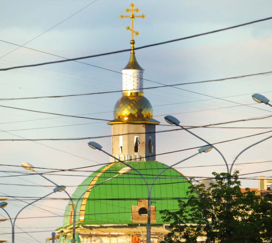 В городе - Олег Оборин