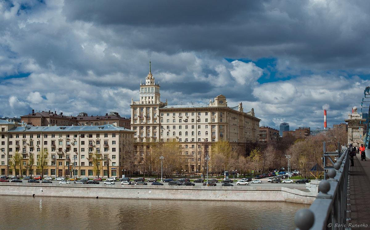 Ранняя весна в Москве. - Борис Руненко