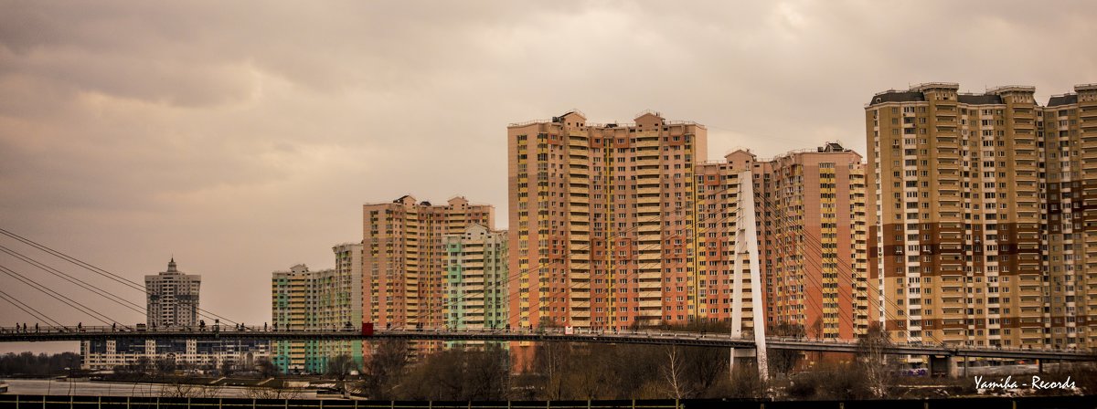 В городе - Михаил Тищенко