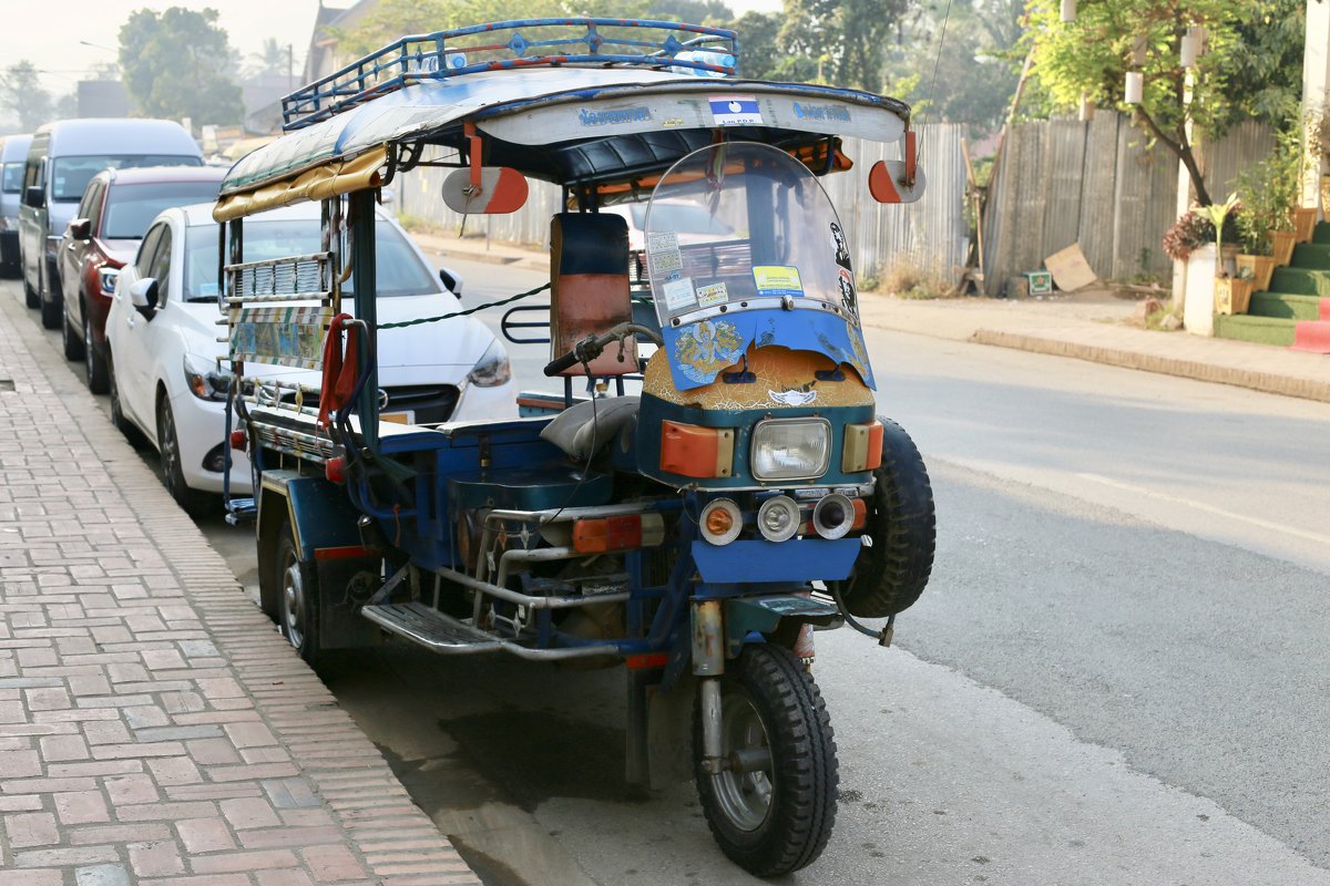Общественный транспорт Лаоса - Елена 