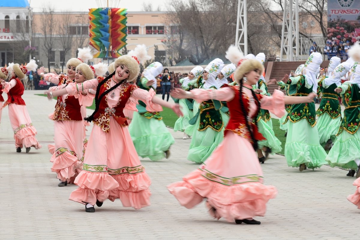 3. Великий день народов - Александр Грищенко