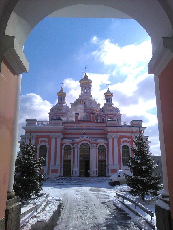 Дорога к храму. (Крестовоздвиженский казачий собор в Петербурге). - Светлана Калмыкова