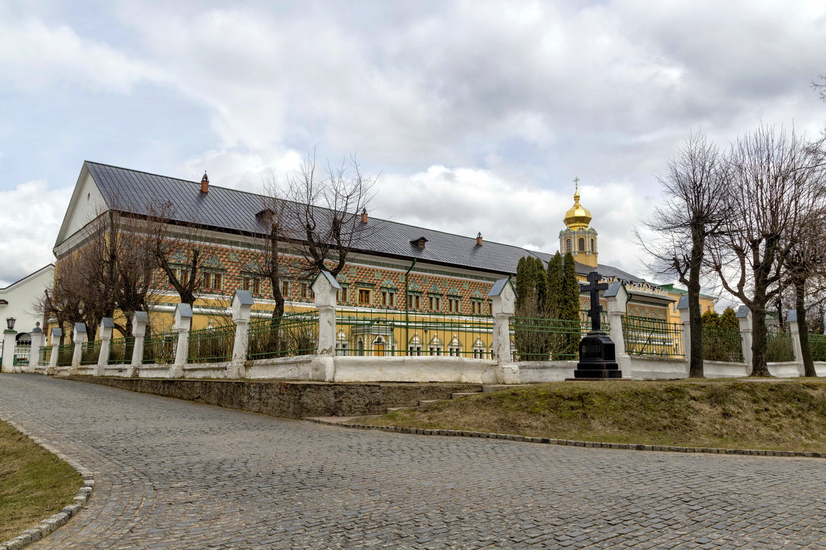 Царские Чертоги с церковью Покрова Божьей Матери. - Анатолий. Chesnavik.