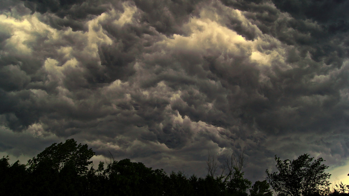 Mad clouds - Aurel Emelciuc 