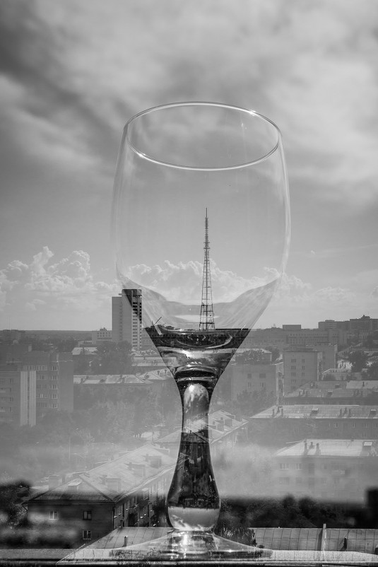 through the glass - Дмитрий Карышев