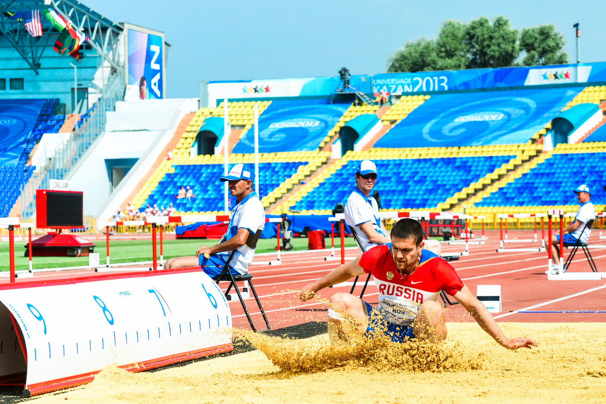 Легкая атлетика, прыжки в длину - Дмитрий Тарнавский