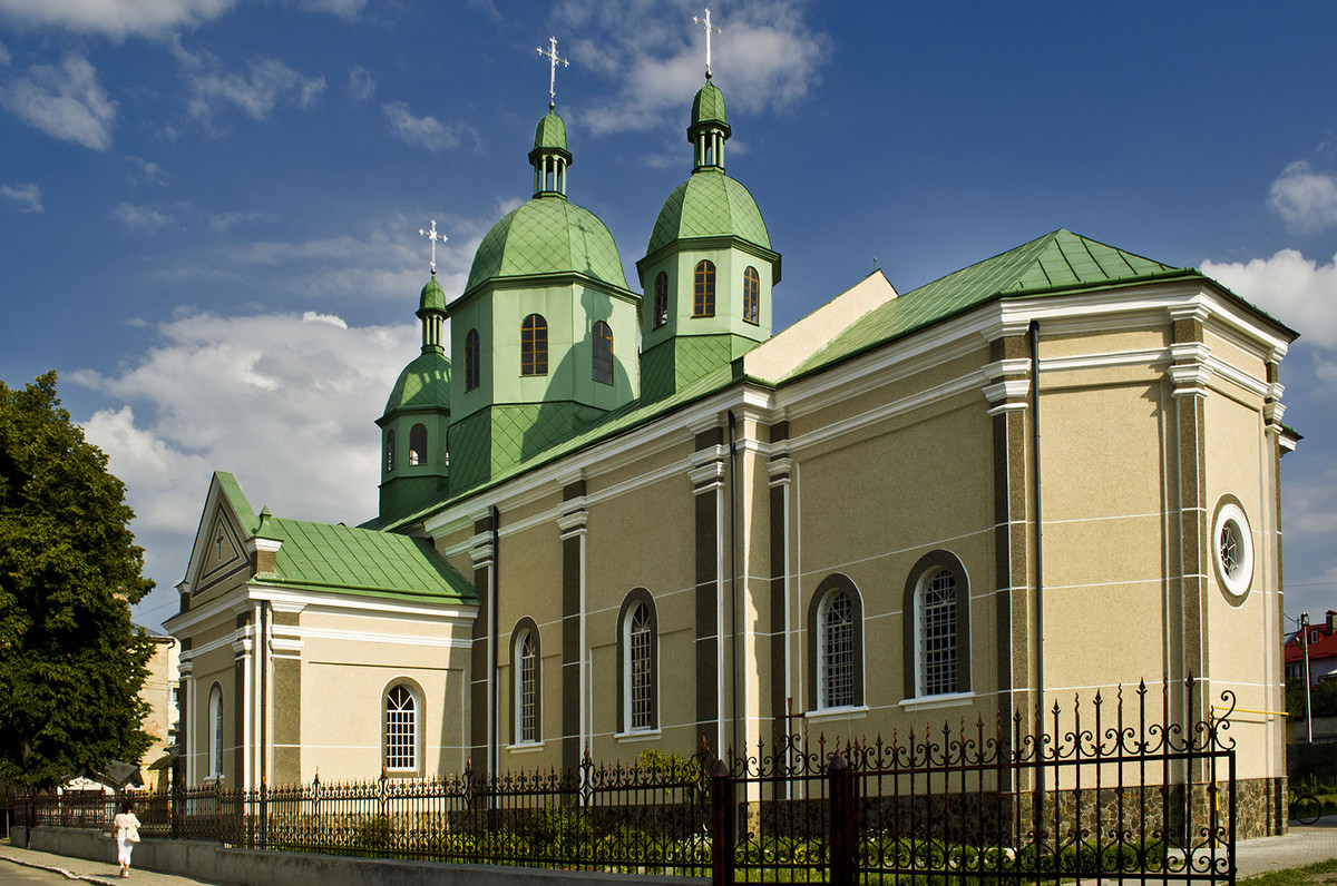 Церковь в райцентре - Владимир ЯЩУК