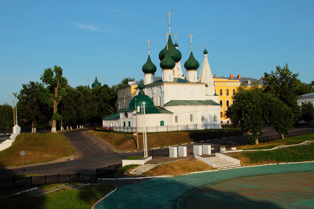 Ярославль. Церковь Происхождения Честных Древ Креста Господня, что на Городу. - Konstantine Kostyuchenko