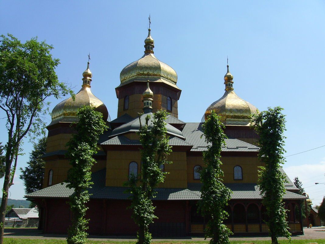 Греко - католический   храм   в    Ямнице - Андрей  Васильевич Коляскин
