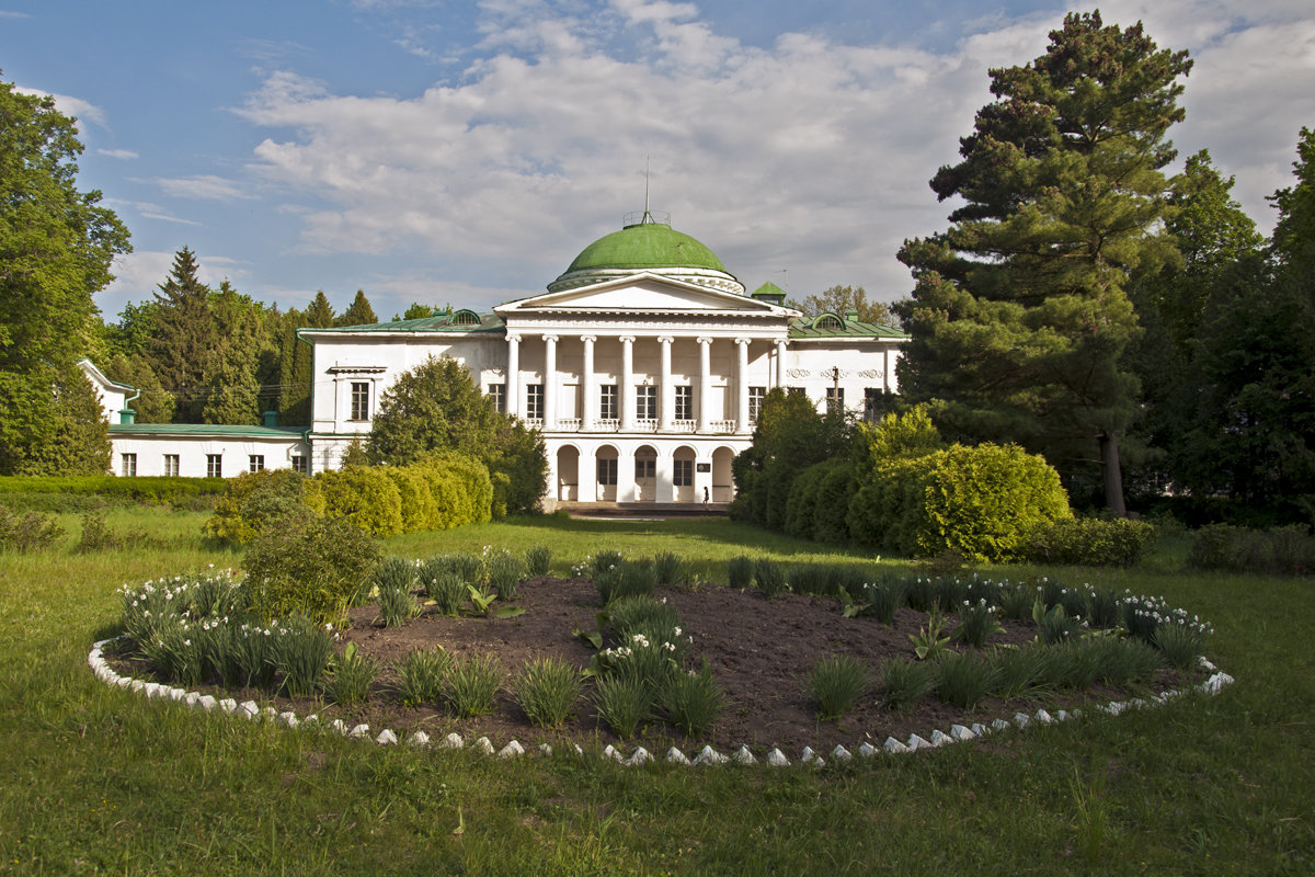 Sokirintsy, Galaganov House - Roman Ilnytskyi