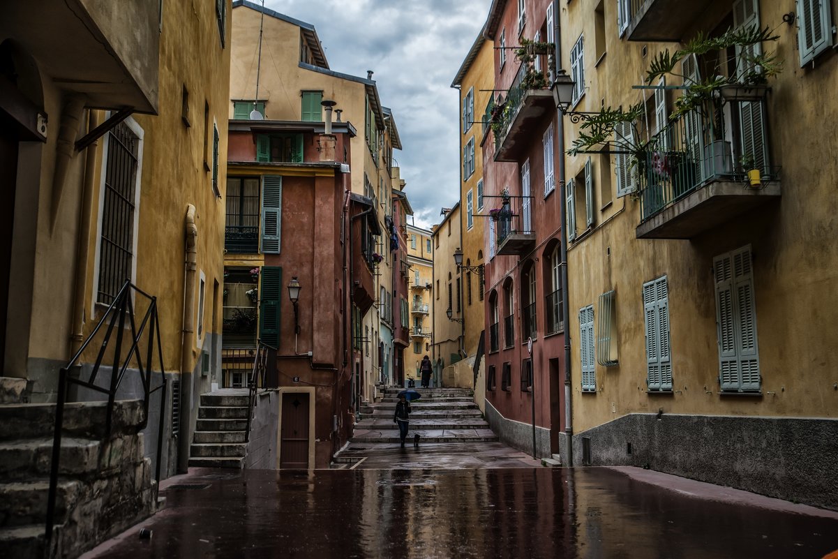 A rainy day in Nice - Dmitry Ozersky