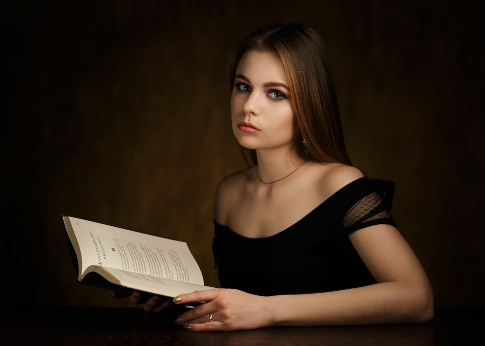 Девушка с книгой - Алекс Римский