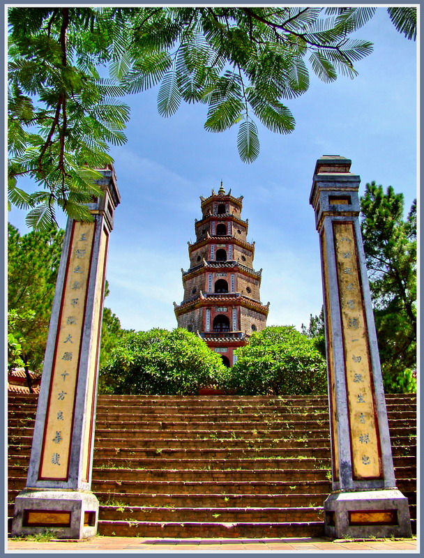 Пагода Тьен Му в Хюэ - Евгений Печенин