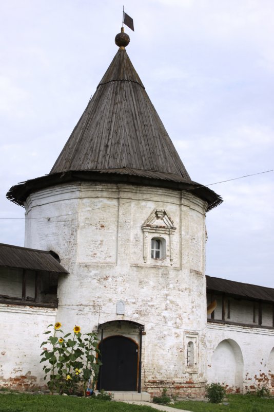 Башня монастыря - Наталья Лахтина
