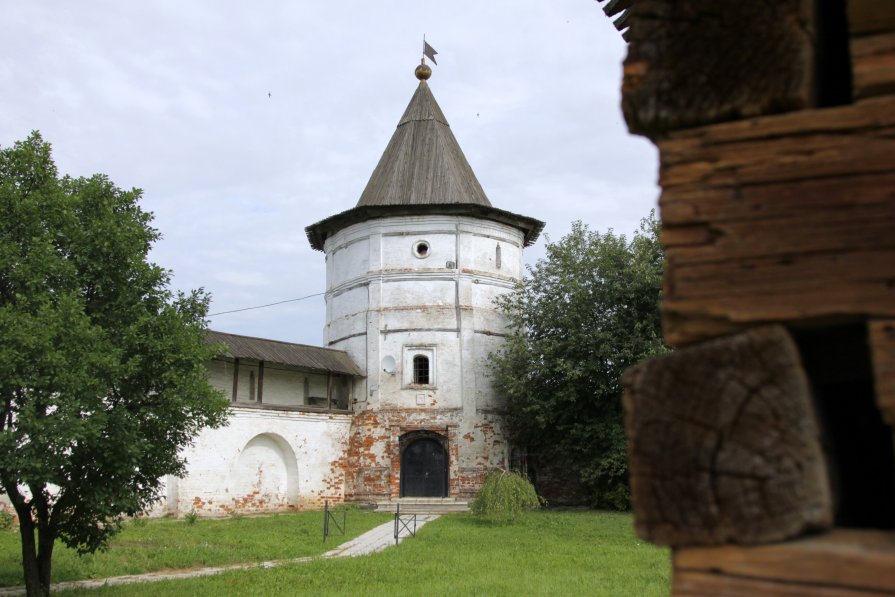 Башня монастыря - Наталья Лахтина
