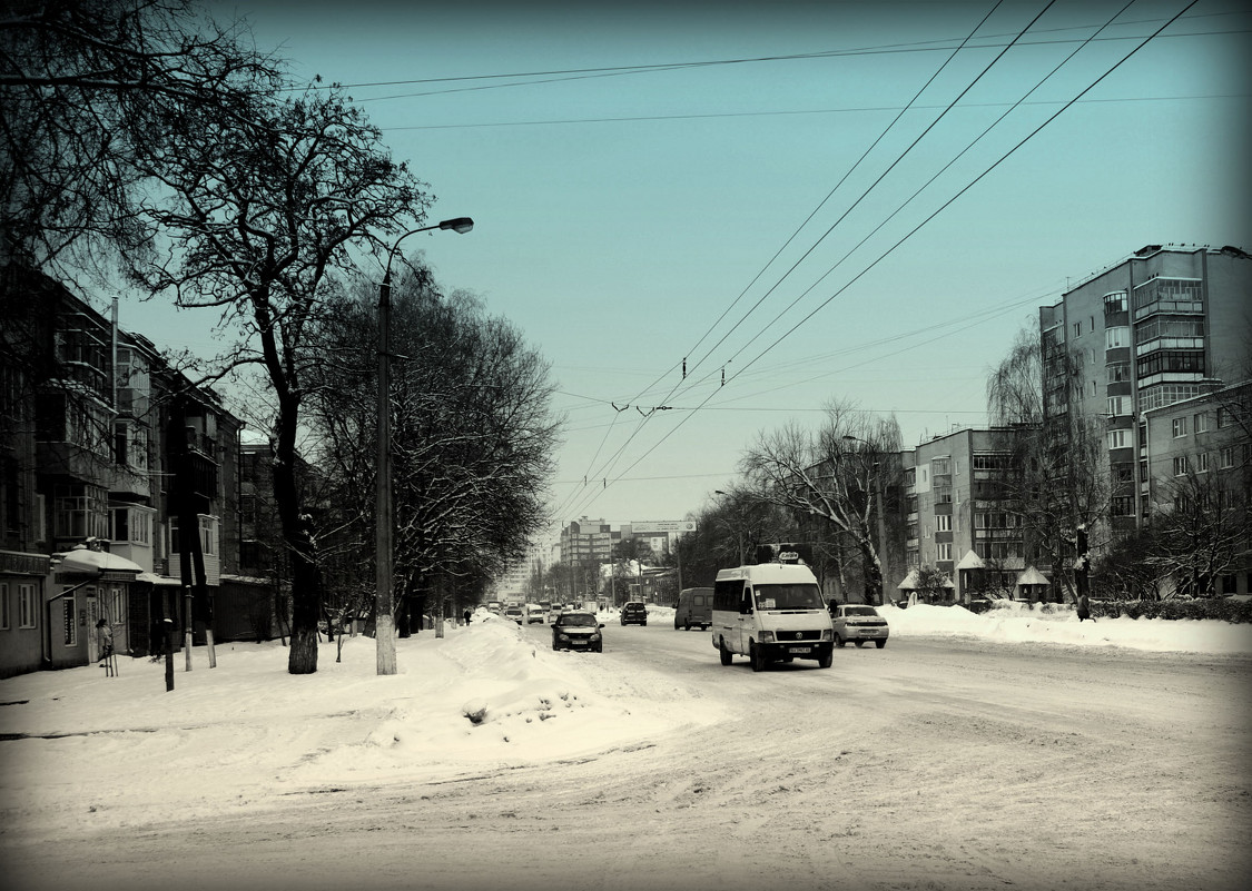 на перекрёстке - Вячеслав Михеев