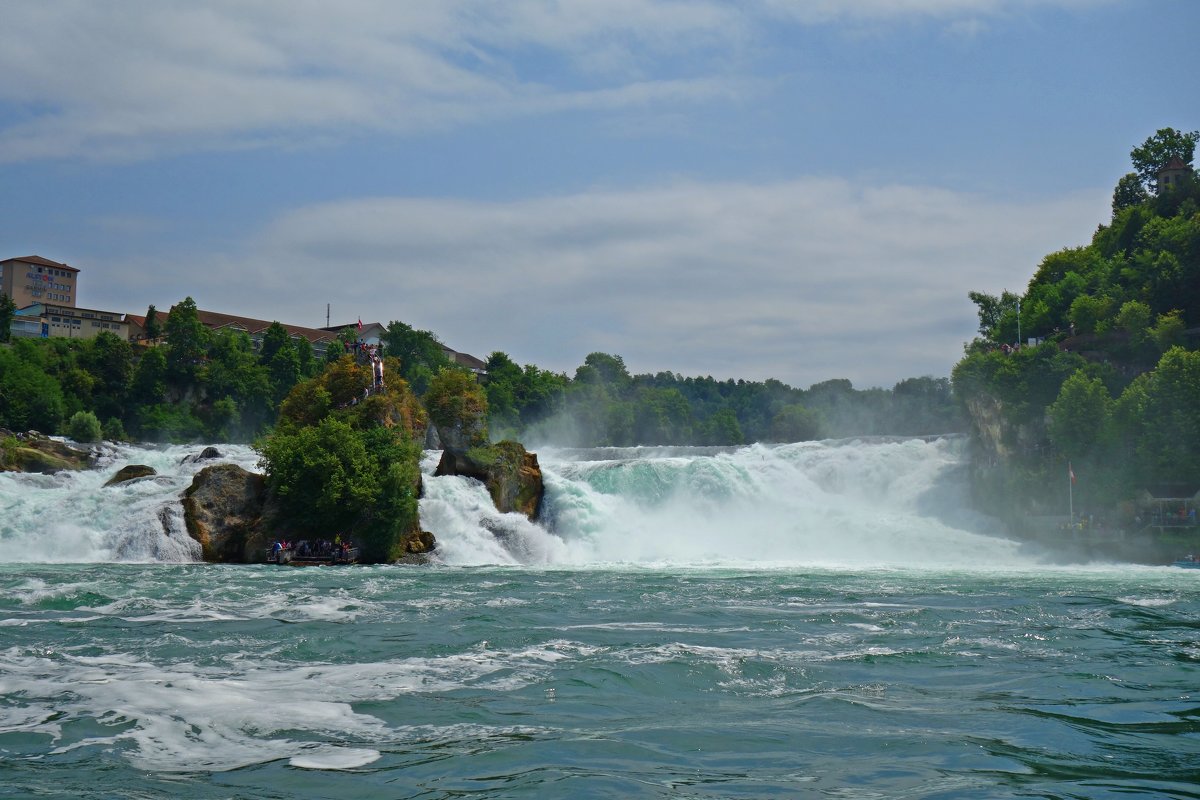 Рейнский водопад (Швейцария). - Galina Dzubina