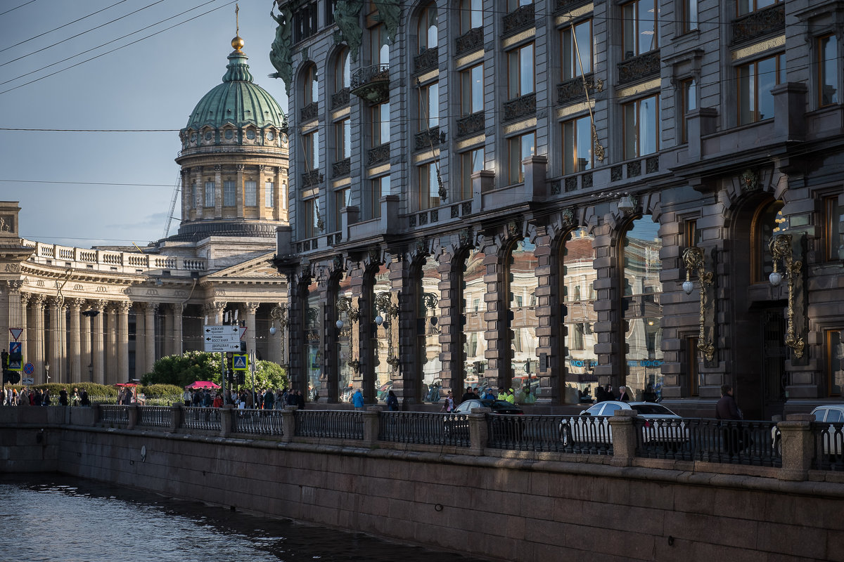 Дом книги и Казанский собор в СПб - Андрей Илларионов