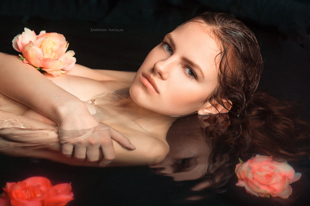 Цветы на воде - Наталья Зарипова