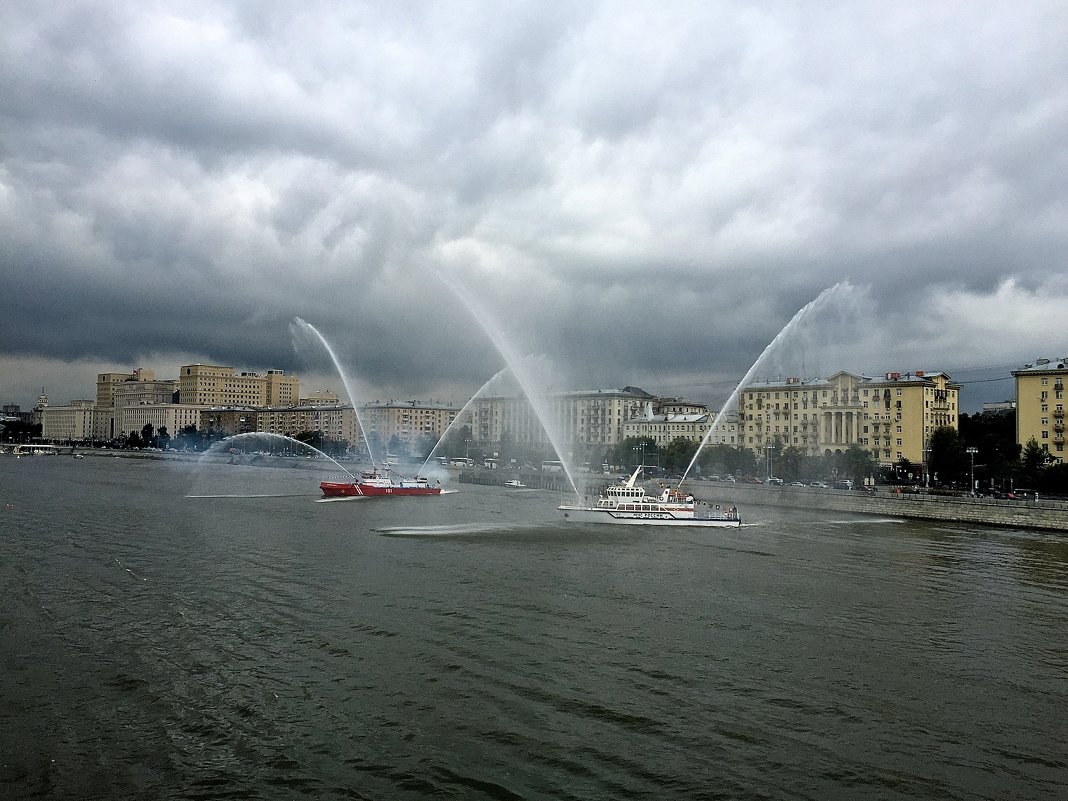 Москва. Водный парад - Галина Васильева