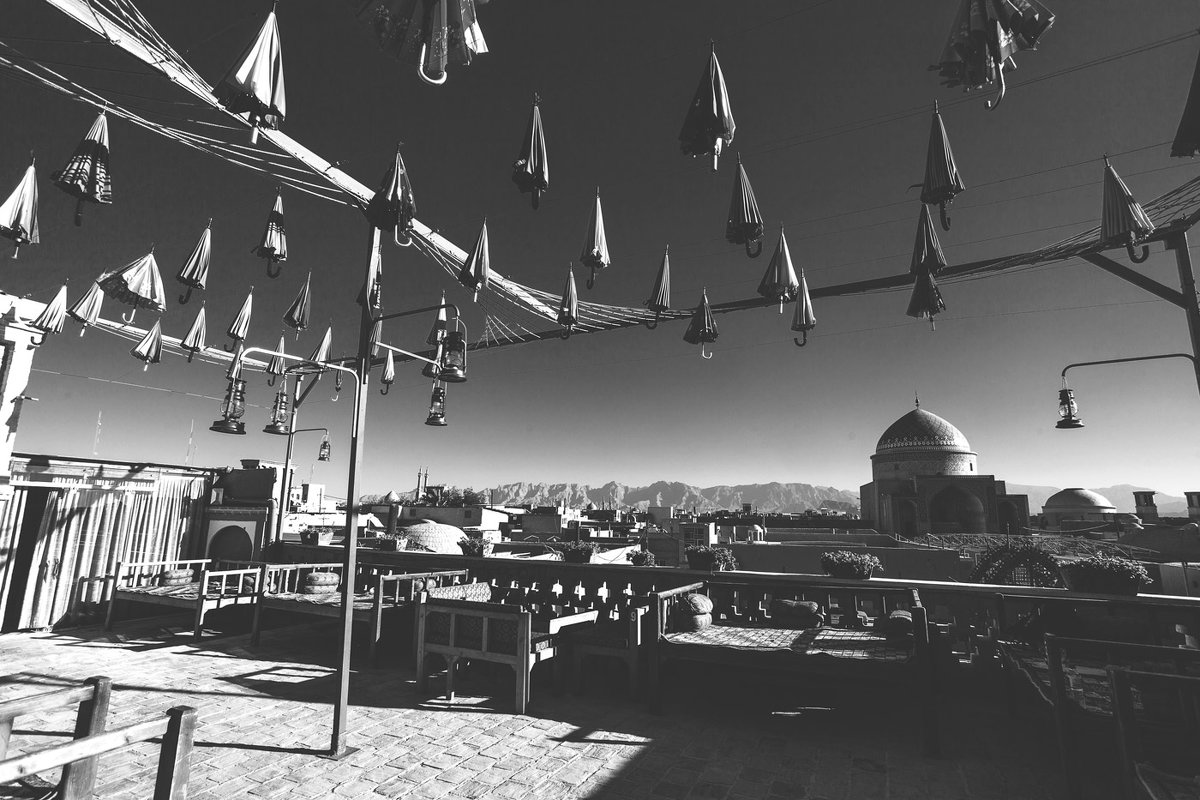 "Шербурские зонтики" по Ирански...Чайная...с видом на город... - Александр Вивчарик
