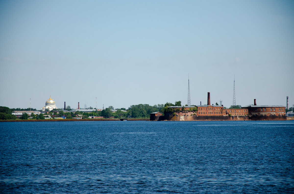 Вид на Кронштадт с Финского залива - Мария Ларионова