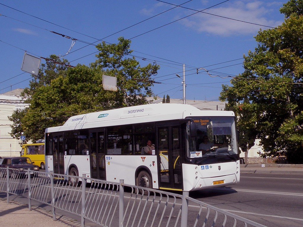 Новый автобус в городе - Александр Рыжов