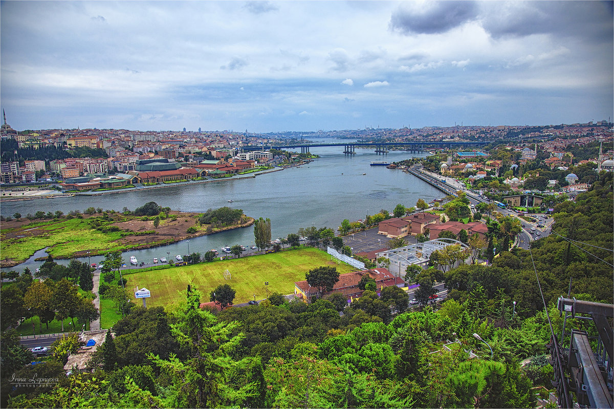 Панорама Золотого рога с холма Эйюп в Стамбуле - Ирина Лепнёва