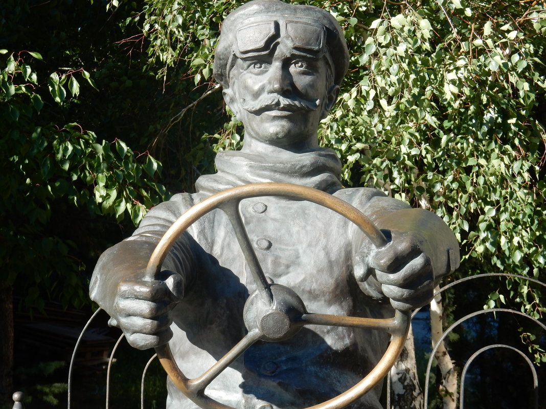 Памятник шоферу - Вероника Громова