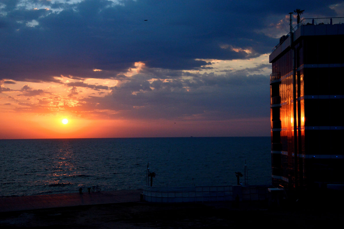 Sunrise on the Black Sea - Надежда Мельникова